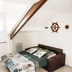 Adorable Apartment In Nice Downtown