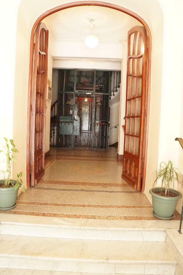 Adorable In Downtown Apartment Nizza