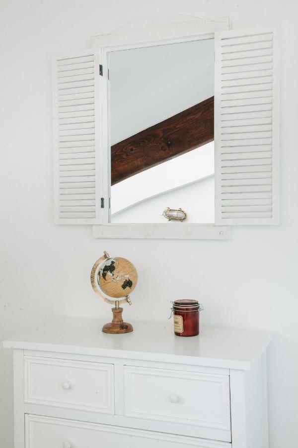 Adorable In Downtown Apartment Nizza